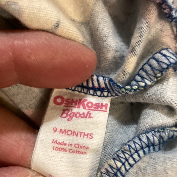 Clearance OshB’gosh girl butterfly top - Picture 4 of 4